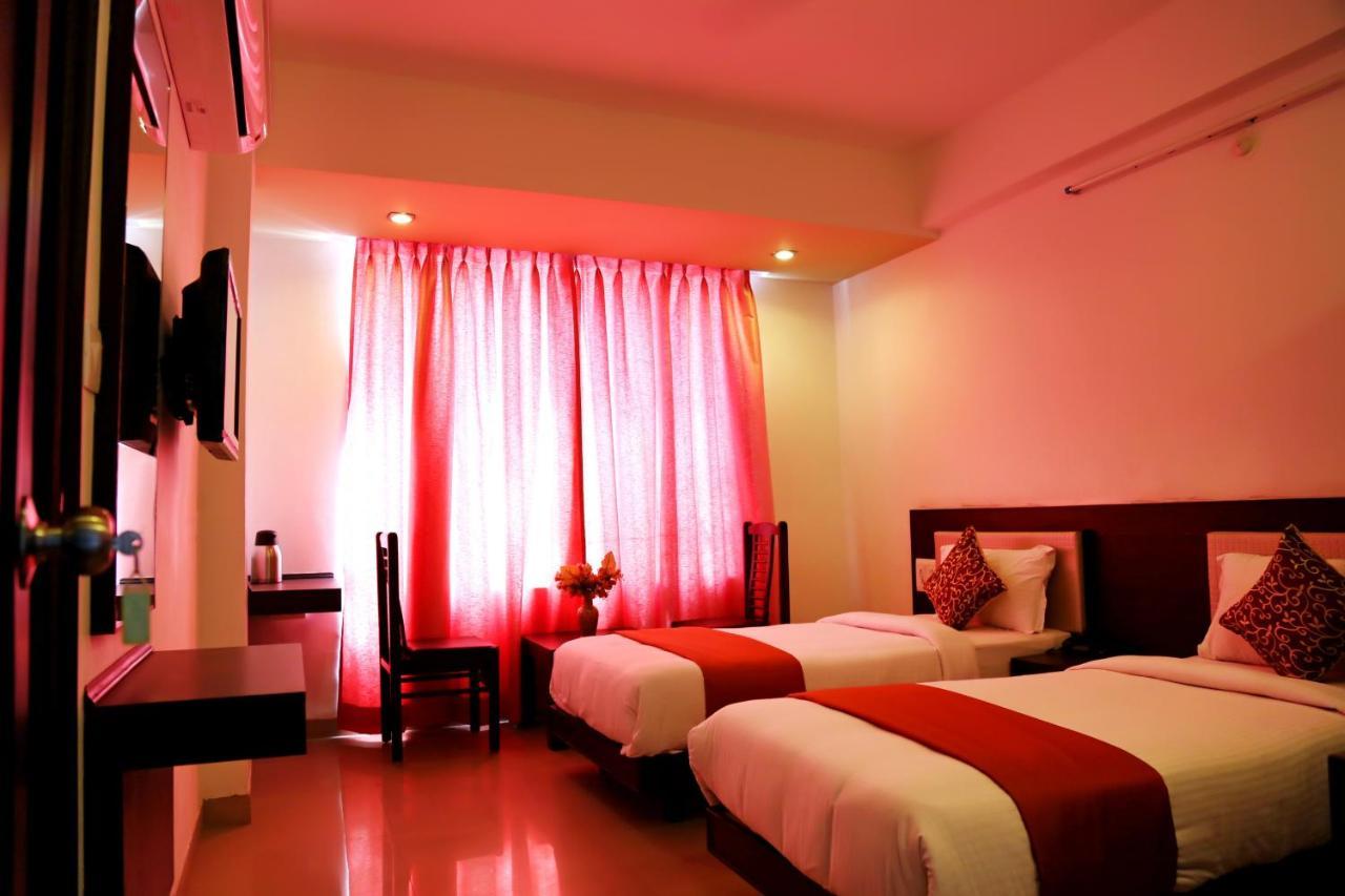 Narayans Leela Inn Udaipur Esterno foto