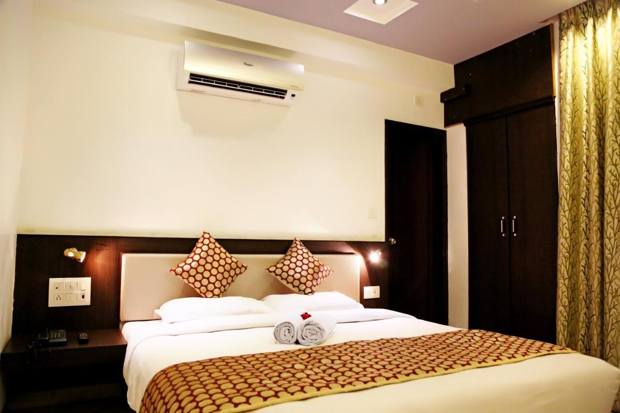 Narayans Leela Inn Udaipur Esterno foto