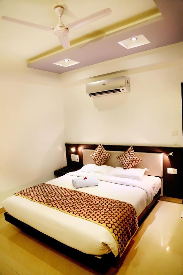 Narayans Leela Inn Udaipur Esterno foto